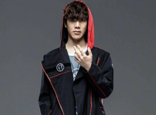 Scout自加盟LNG后三个赛季常规赛战绩越来越差