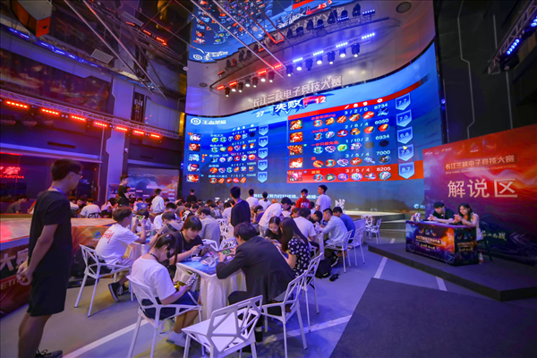 通知：腾讯电竞正在准备考虑在第二阶段进行单边BP；腾讯电竞专注于舆论和流量！